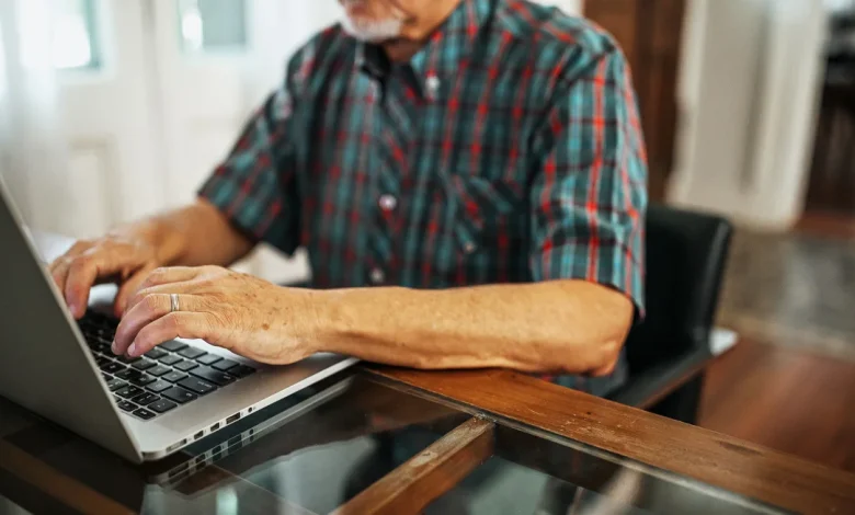 Cover - Technology lower risk of Dementia